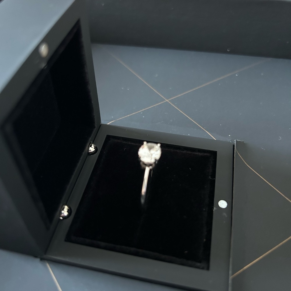 Engagement Women’s Ring size 9 14k White Gold Wedding